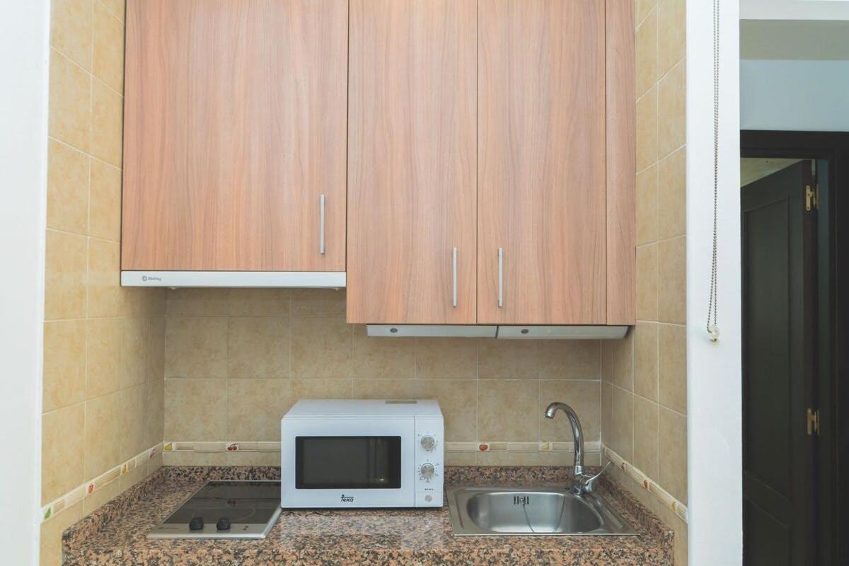 Centrico Apartamento En Calle Carreteria - Malaga Exterior photo